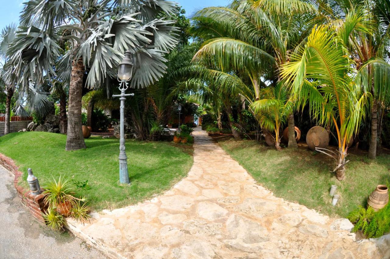 Sun Reef Village On Sea Willemstad Eksteriør billede